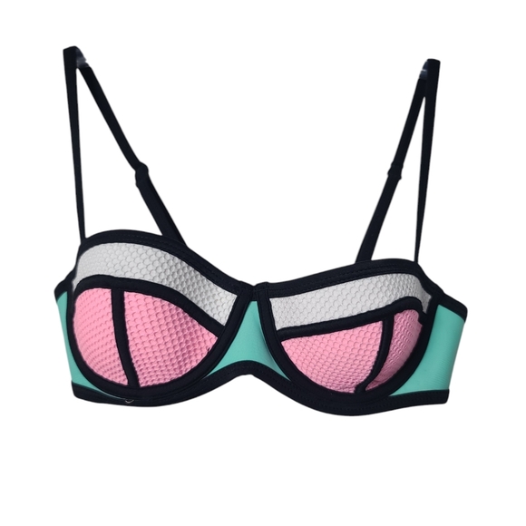 triangl swimwear Other - TRIANGL Colorblock Bikini Top XXS